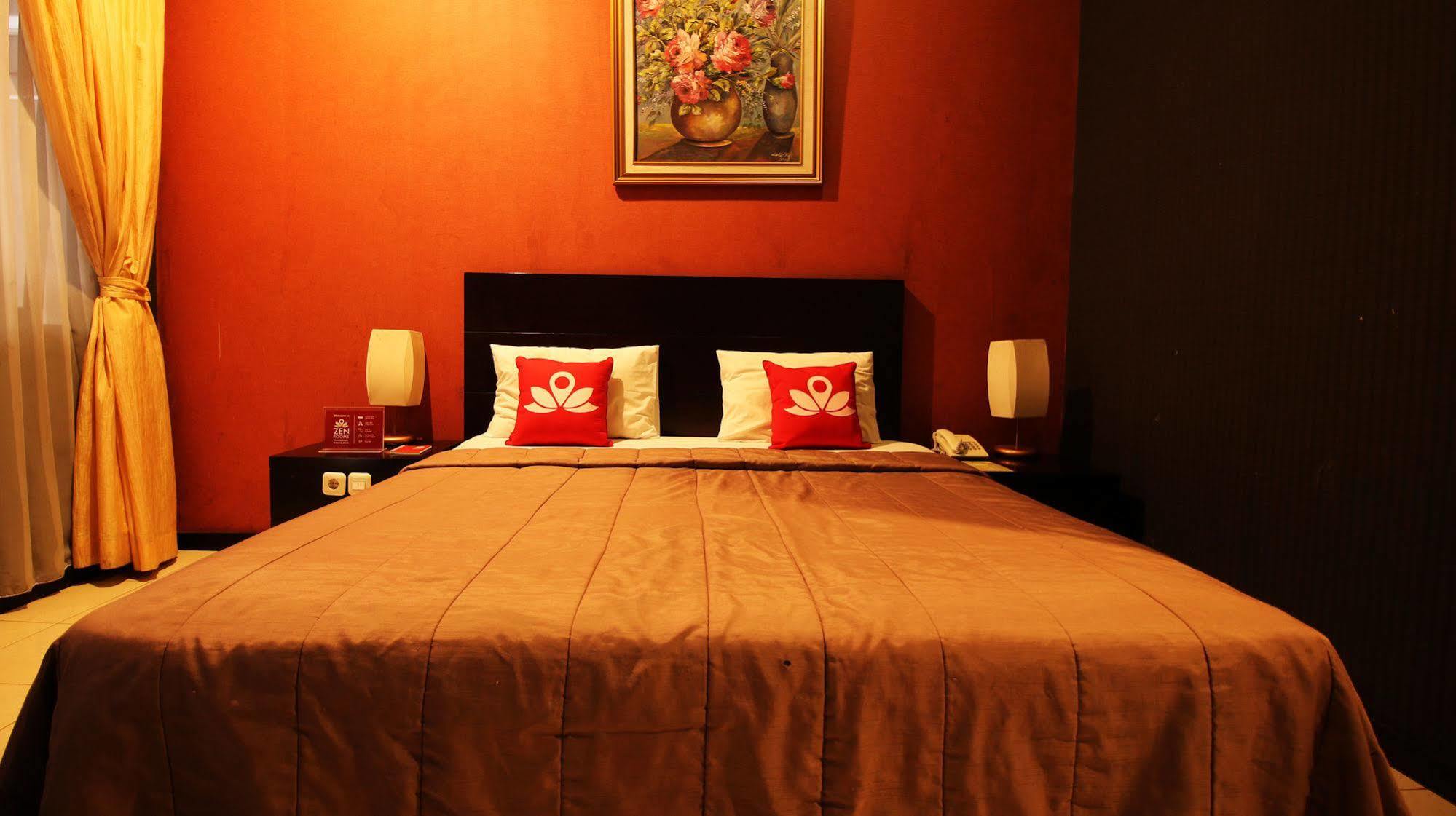 Zen Rooms Grand Hotel Lembang Esterno foto