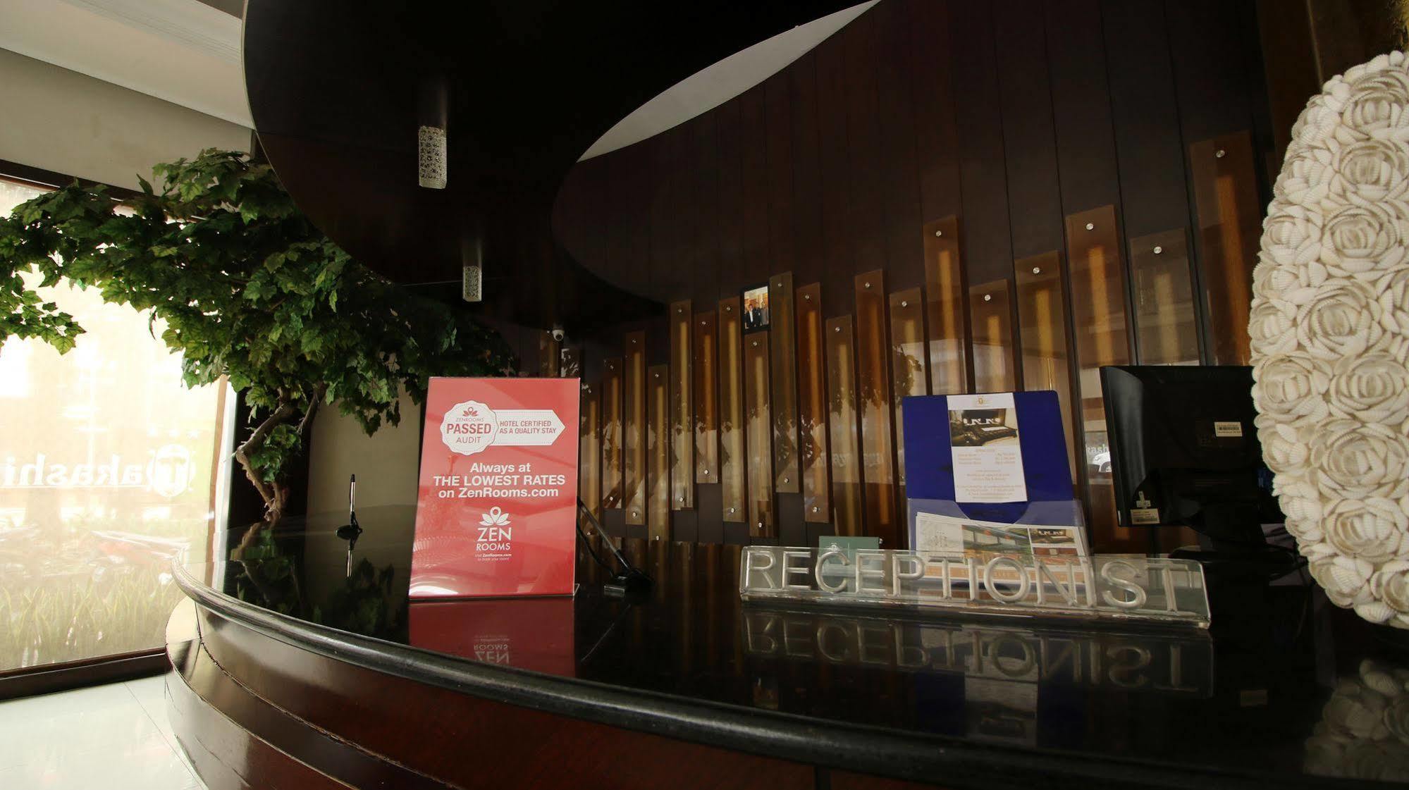 Zen Rooms Grand Hotel Lembang Esterno foto