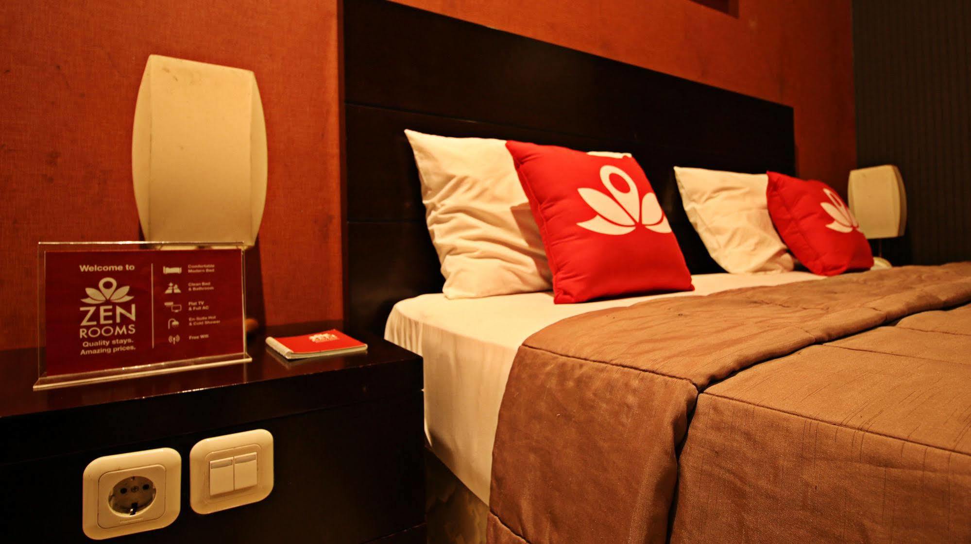Zen Rooms Grand Hotel Lembang Esterno foto